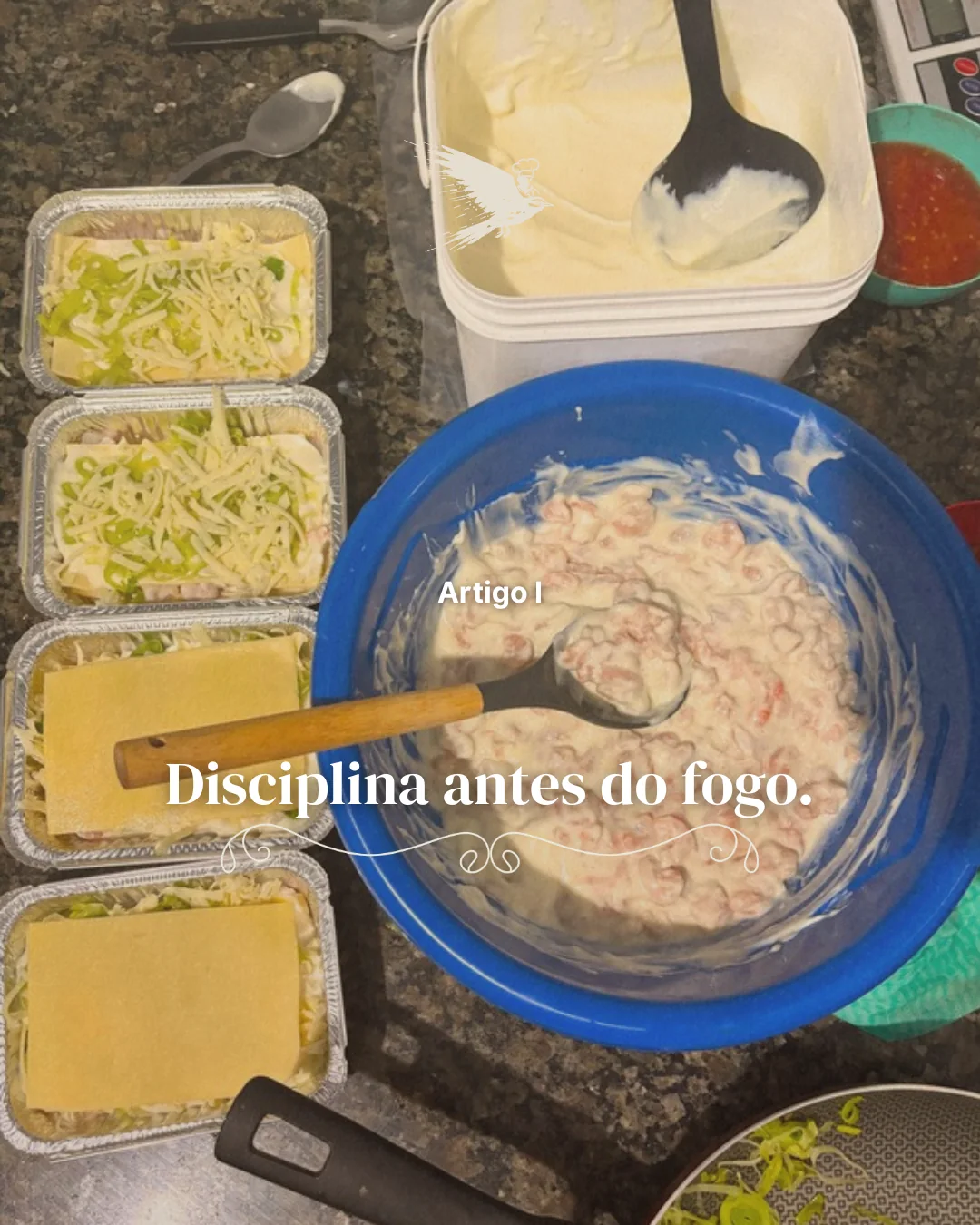 Photograph of trays of pasta being prepared in a kitchen, captioned in Portuguese, discipline before fire.