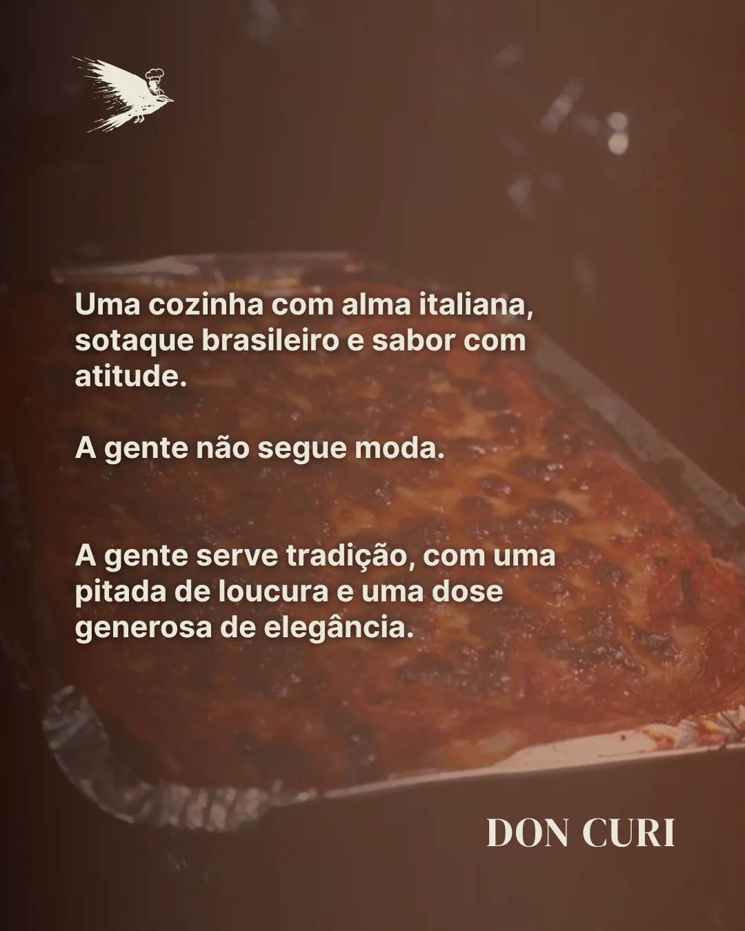 Card with Portuguese text about a kitchen with an Italian soul and a Brazilian accent.